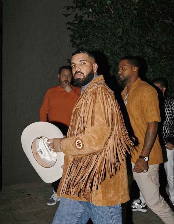 Much's tweet photo. #Drake celebrated his birthday with a Narcos themed party and this is an immediate yes 🔥🤯 https://t.co/2L3VUweiSS