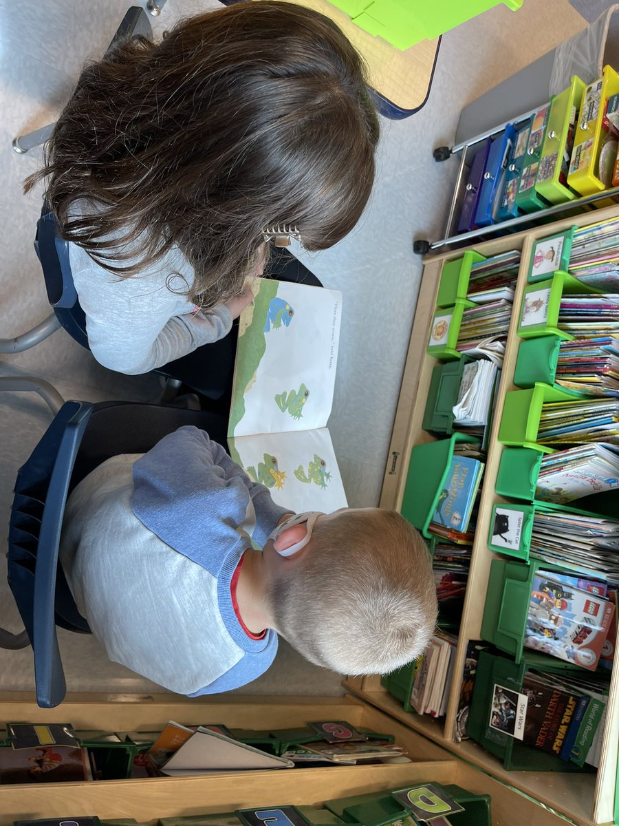 slucy13's tweet photo. 1st graders reading with their partners during readers workshop 📚 #galluphill360 #whyledyardschools #Reading #readersworkshop #1stgrade #readwithapartner https://t.co/bVAw0Kd1qR