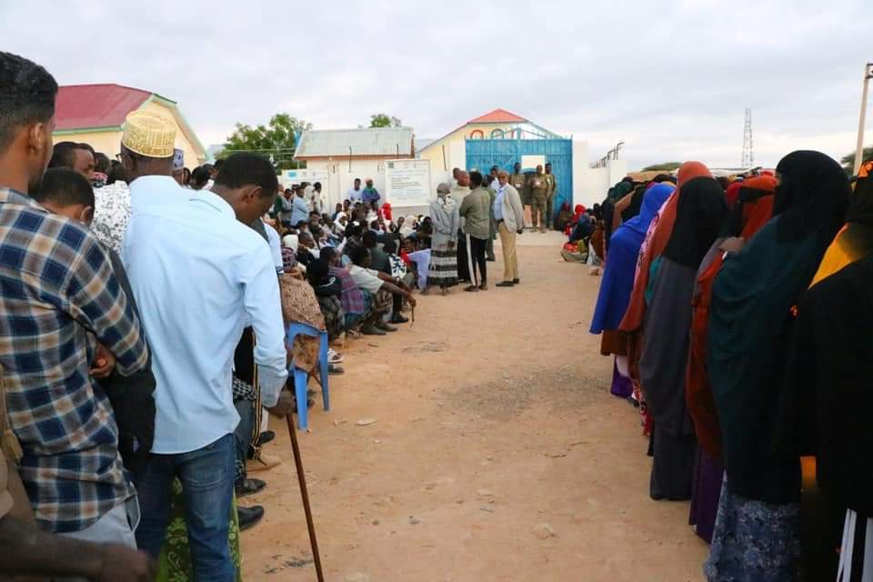 abdinoursaid's tweet photo. One of the most beautiful moments I have ever seen, my people electing their representatives in local council, puntlander and proud.. 🇸🇱#Puntland
#LocalcouncilElection
#PLGE https://t.co/QqZMZbEg5I