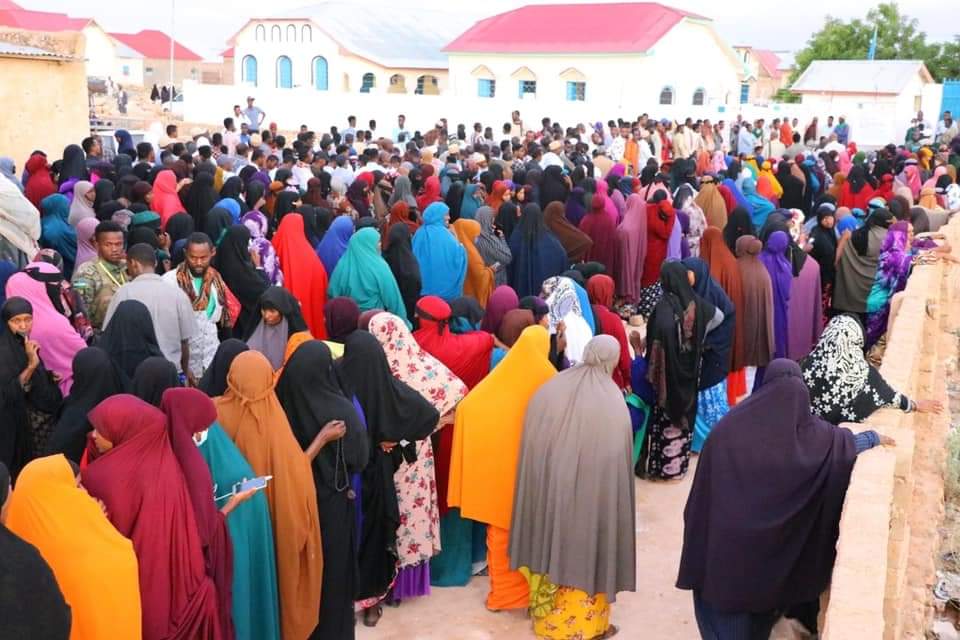 abdinoursaid's tweet photo. One of the most beautiful moments I have ever seen, my people electing their representatives in local council, puntlander and proud.. 🇸🇱#Puntland
#LocalcouncilElection
#PLGE https://t.co/QqZMZbEg5I