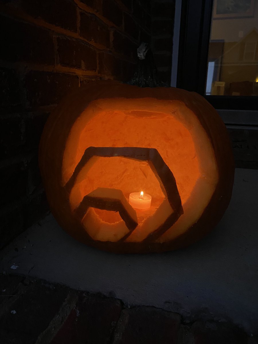 GermaineHexican's tweet photo. No artist lives here. But some #Hexicans sure do. Our time is now family. $Hex #Hex #halloween2021  @RichardHeartWin blessed for another stress free day from not trading. Be blessed. https://t.co/ZhT1Rjv0Xm