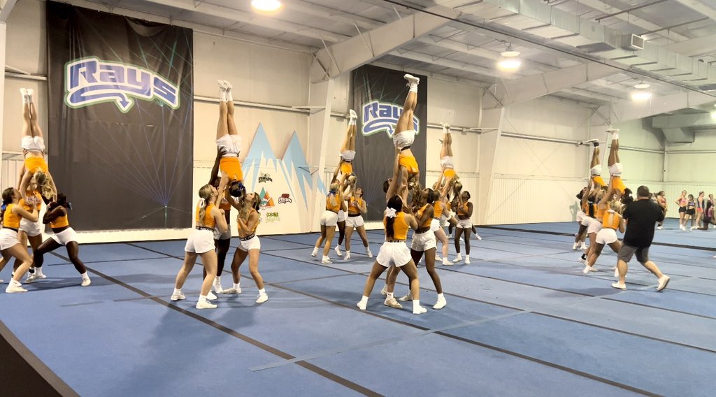 These ladies aren’t backing down from The MAJORS 2022, they’re coming to CRUSH IT🤩🎥🍊💙 <a href="/oran9ecrush/">𝔪𝔯𝔰. 𝔰𝔞𝔩𝔳𝔞𝔱𝔬𝔯𝔢</a>