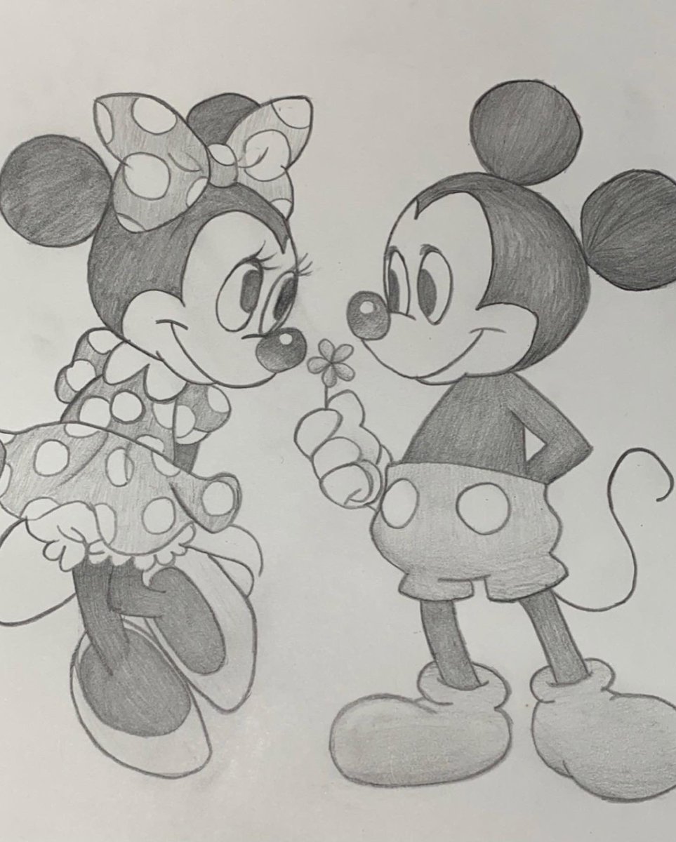 RogueStar4's tweet photo. Idk if I ever posted these but some of the recent sketches I’ve gotten done. #roguestarart #disney #sketches https://t.co/enV3ivo99T