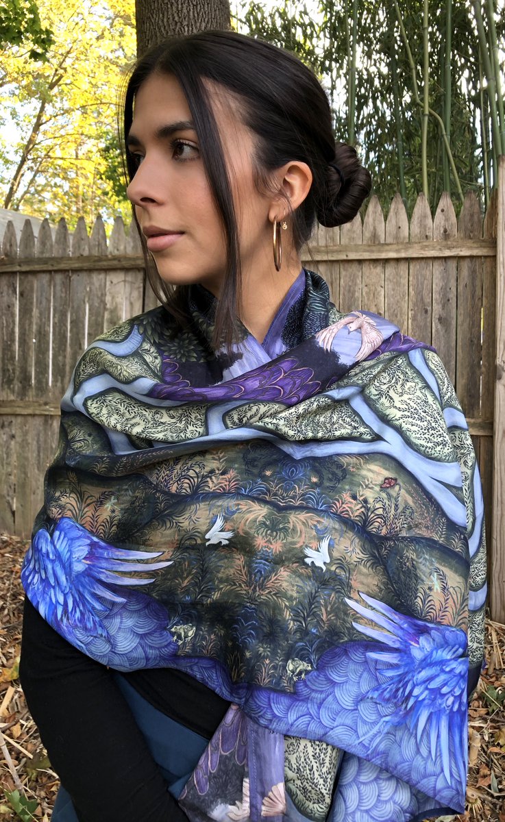 Visit bluelikeme.com for shawls perfect for the holiday season #shawls #bluelikeme #HolidaysAreComing #ArtistOnTwitter