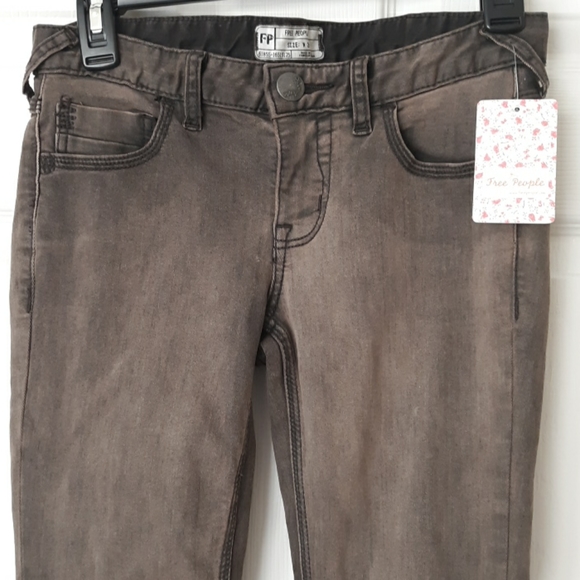 ariventures's tweet photo. So good I had to share! Check out all the items I'm loving on @Poshmarkapp #poshmark #fashion #style #shopmycloset #lclaurenconrad #luckybrand #freepeople: https://t.co/rmlAxKUctF https://t.co/YWjbhhv9AA