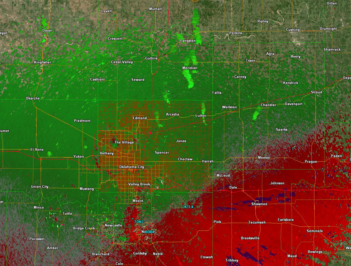 NWSNorman's tweet photo. Radar around 6:30 pm.  Thunderstorms are generally weakening across southeast Oklahoma.  Meanwhile, (birds migrating?) south are showing up on radar.  Notice the brighter shades of green.  Some of the velocity values are near 45 mph, so they are obeying the speed limit.  #okwx https://t.co/N2ptcOPxKS