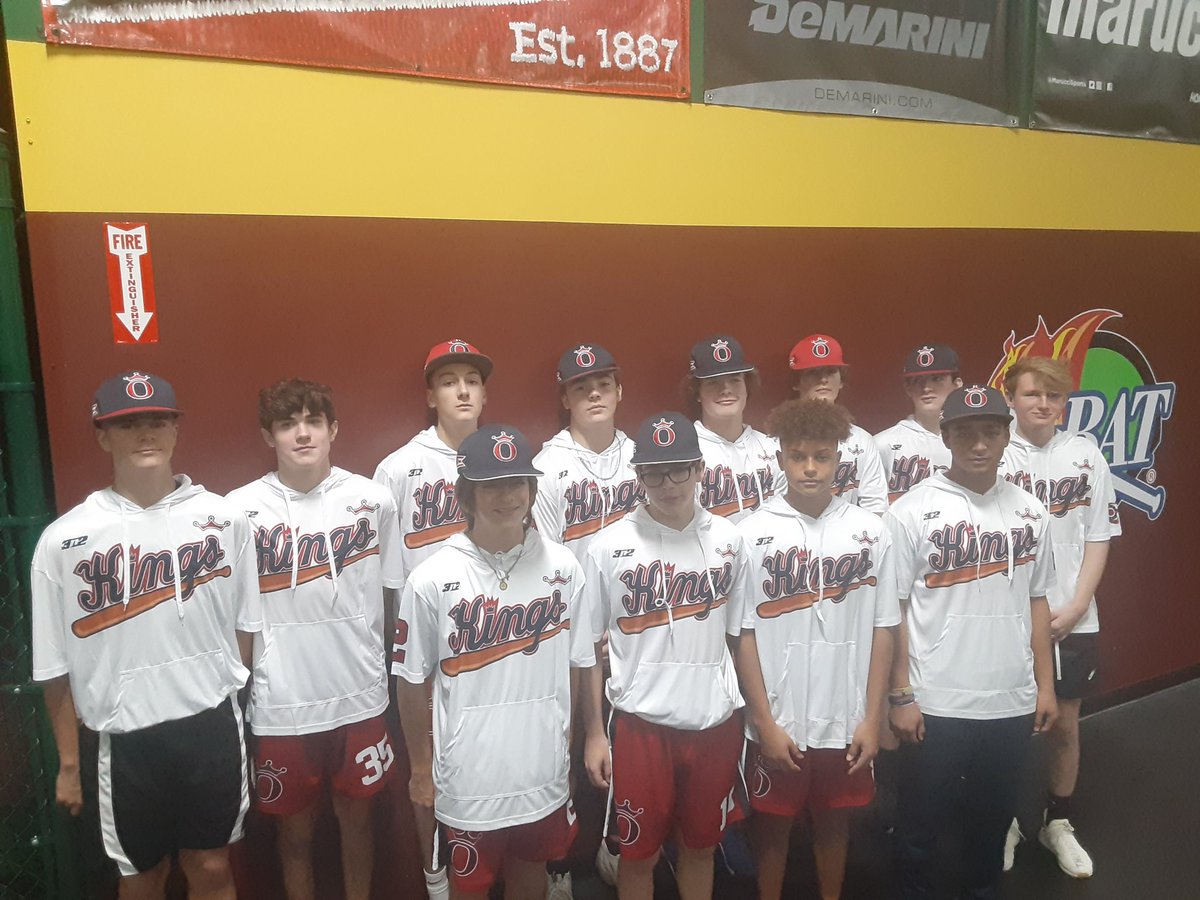 kimc99oh's tweet photo. Uni Sizing / Demo Day 👑 👑⁦⁦@RawlingsSports⁩ ⁦@DbatSolon⁩ ⁦@TheOHKINGS https://t.co/j3YxFkbzxJ