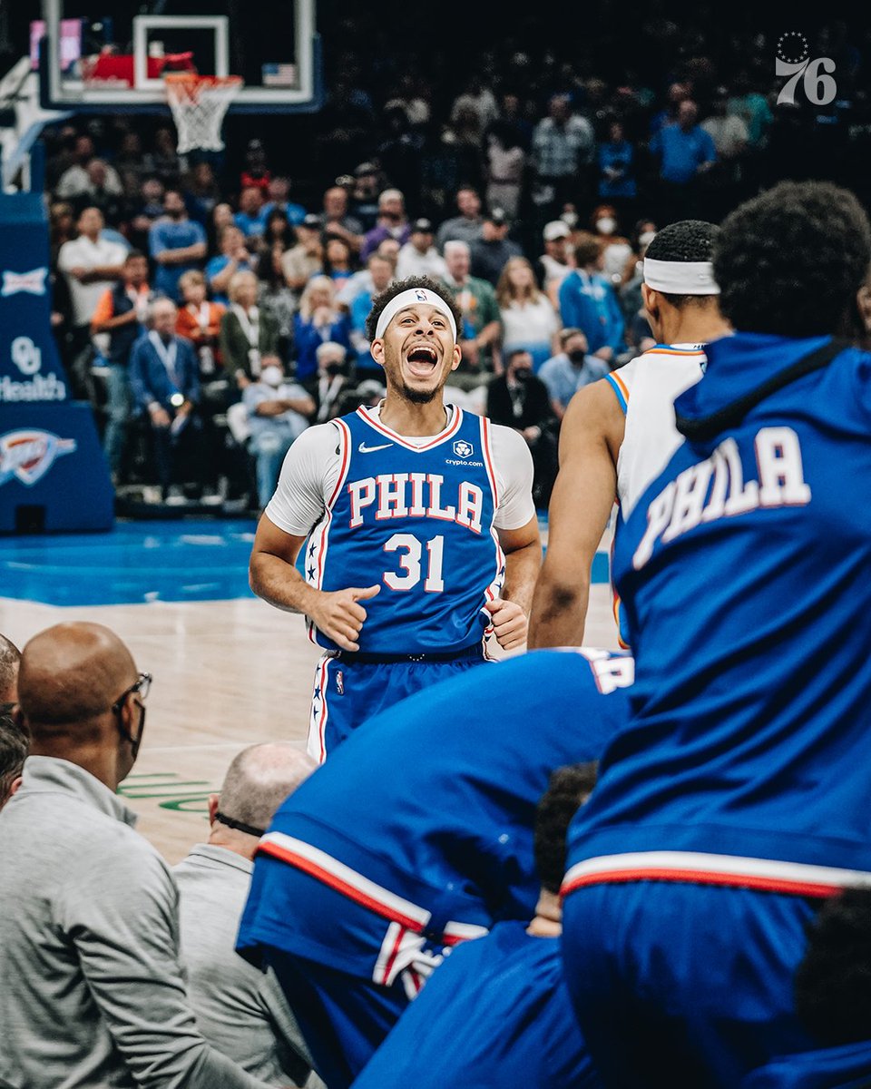 sixers's tweet photo. MAKE IT 17 IN Q1 🔥 @SDotCurry https://t.co/lnZY7uys1w
