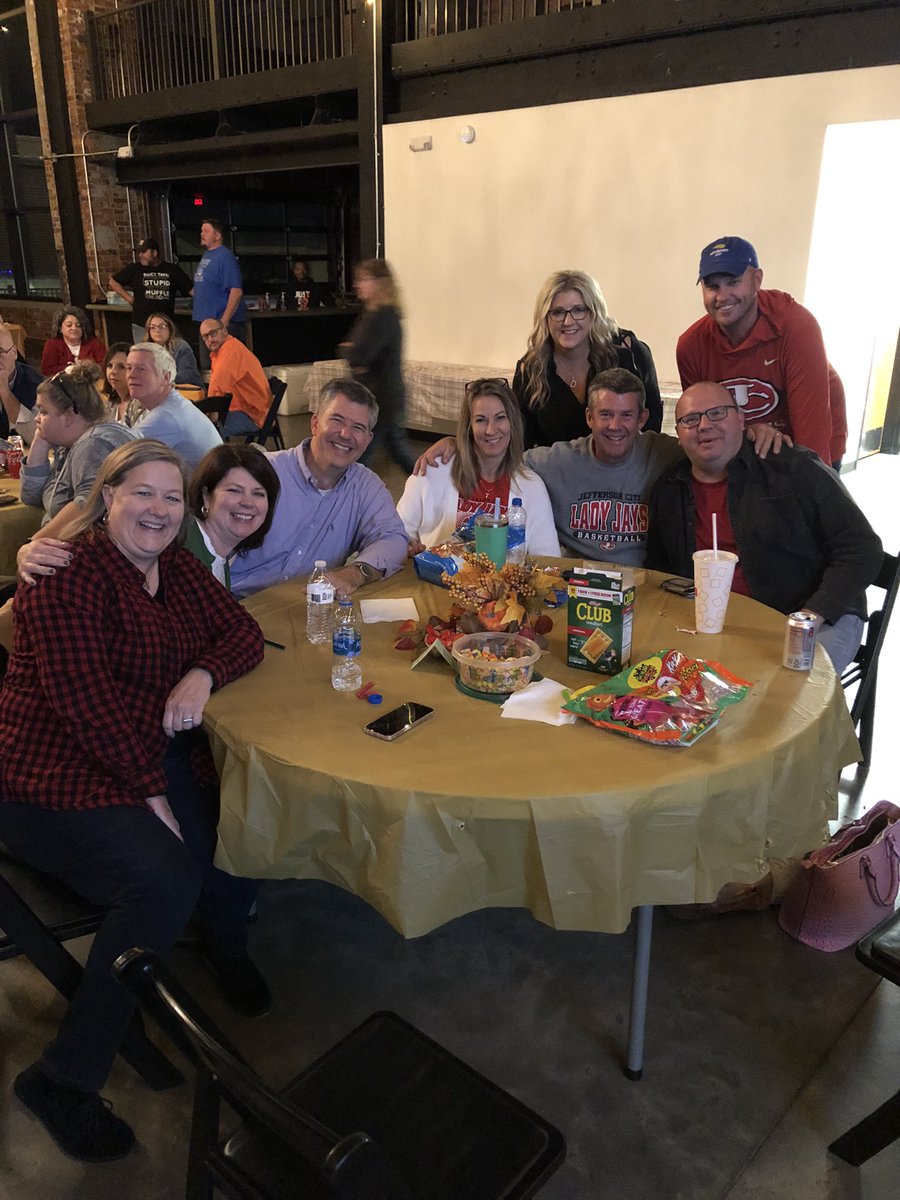 What a fun night at our First Lady Jay Trivia night!  We are thankful and humbled for all of the physical and monetary support from our Lady Jay family!  Thank you!!💕💕
