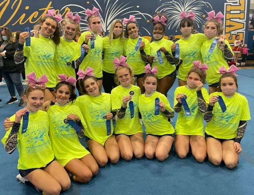 Thomas Titan Cheer tweet media