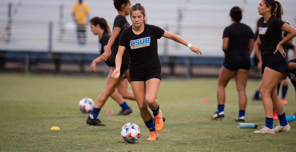 csub_wsoccer's tweet photo. Tonight's starting 11 is highlighted by all 6 seniors recognized tonight against Hawai'i &amp; built by @BerchtoldCo #GoBako

Last match at home kicks off soon... https://t.co/9bQo0lWZPY