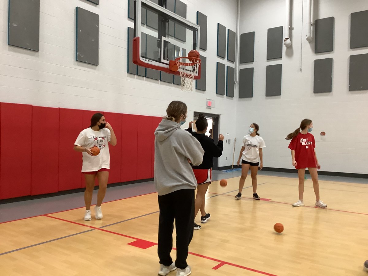 SunsetHills66's tweet photo. The Unified Basketball event was a huge success. Thank you to the Westside Girls Basketball team for volunteering their time and talents, Paralympic gold medalist, Josh Turek, for sharing his stories and medals with students and families, and to everyone who came!🏀 @Westside66 https://t.co/o2iyOTJPVj