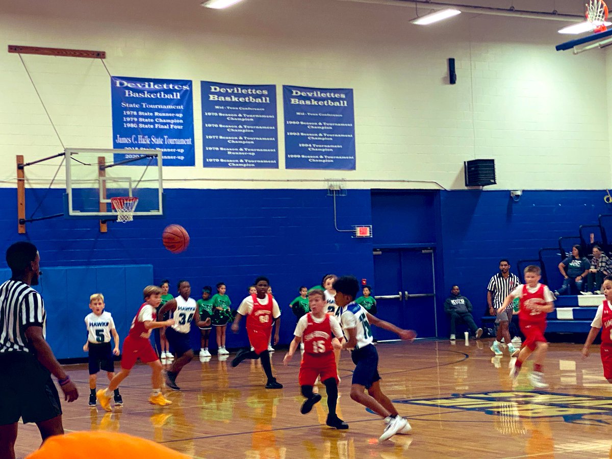 SHEtigertales's tweet photo. 🗣 When I say Sam... you say Houston‼️ 
•
We're so proud of our basketball teams &amp; cheerleaders for doing such a great job on Saturday!  
#SHEathletics #SamHoustonStrong https://t.co/m01ocQEMLW