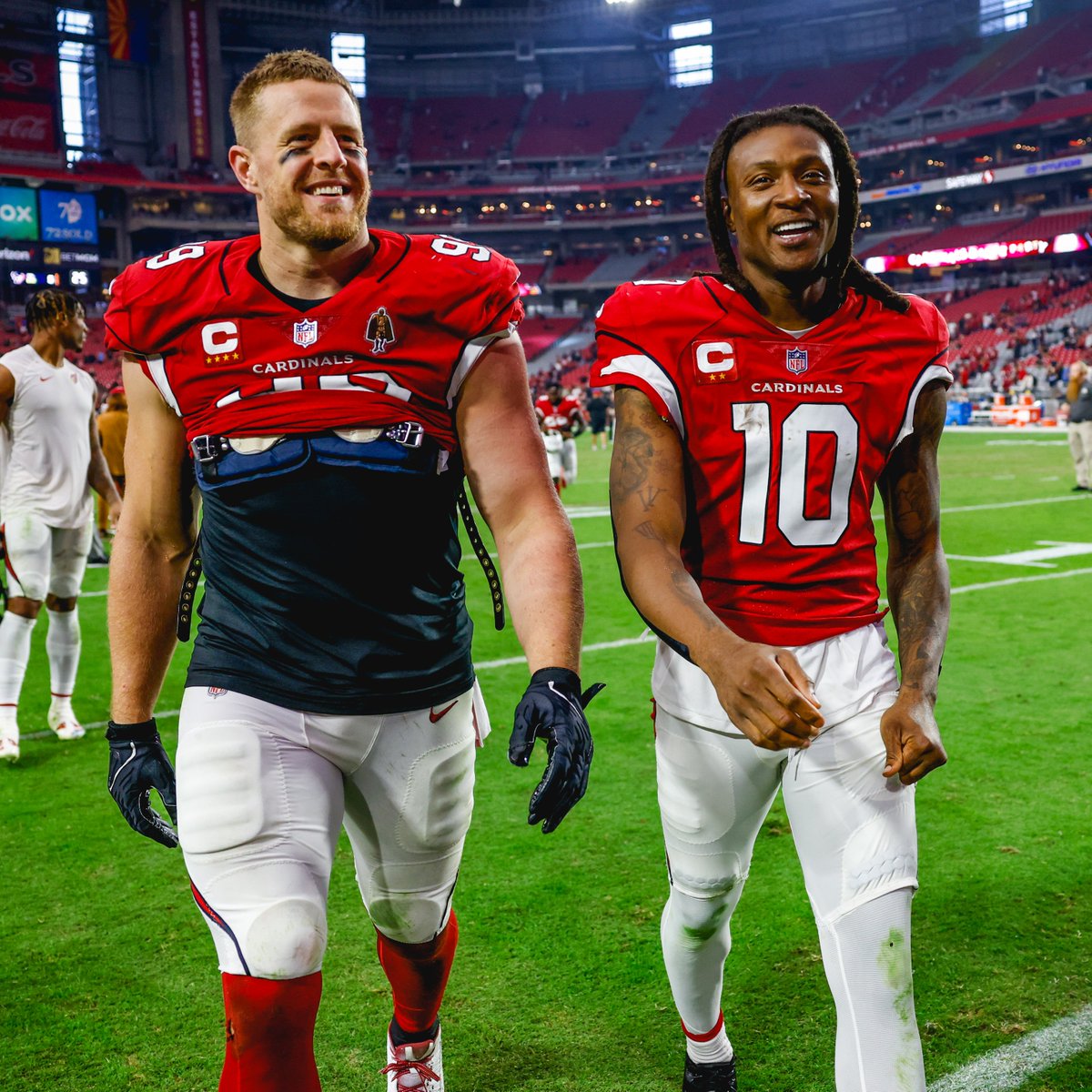 NFL's tweet photo. Feels good to be 7-0. #RedSea 

@JJWatt @DeAndreHopkins https://t.co/x8YPRG08VN