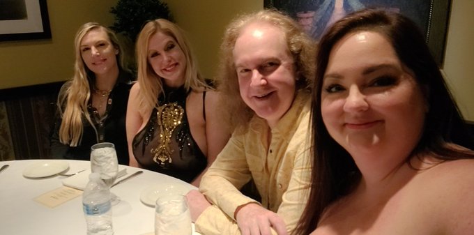 Back to front:  @XxxJoslyn @Lily40xxx @YNOTLAJ @chaturbate dinner #exxxotica NJ. https://t.co/0KSGF3<a class="tags" href="/tag/xxxjoslyn">@xxxjoslyn</a><a class="tags" target="_blank" title="On Twitter" href="/?out=eyJ0eXAiOiJKV1QiLCJhbGciOiJIUzUxMiJ9.eyJpYXQiOjE3MjQ5NTI4NjQsImlzcyI6InR3cG9ybnN0YXJzLmNvbSIsIm5iZiI6MTcyNDk1Mjg2NCwiZXhwIjoxNzU2NDg4ODY0LCJyZWRpcmVjdF91cmwiOiJodHRwczovL3R3aXR0ZXIuY29tL0xpbHk0MHh4eCJ9.eWiiV5K-eInm9x-TST4fPYrBnzUVaj82NwFgnPeklCRtCUbWQ_cA4PlZt7nEKHcgwSRkhJ_w9VIAs2lU4hXVqQ">@Lily40xxx</a><a class="tags" target="_blank" title="On Twitter" href="/?out=eyJ0eXAiOiJKV1QiLCJhbGciOiJIUzUxMiJ9.eyJpYXQiOjE3MjQ5NTI4NjQsImlzcyI6InR3cG9ybnN0YXJzLmNvbSIsIm5iZiI6MTcyNDk1Mjg2NCwiZXhwIjoxNzU2NDg4ODY0LCJyZWRpcmVjdF91cmwiOiJodHRwczovL3R3aXR0ZXIuY29tL1lOT1RMQUoifQ.1IQ_p-OvTS_SdAgxVbUTpcmUwe_Xll3kv06Lcp9f3OhBTJMQK3DxACAFopdV3UnKghhKPzGlm5I_UsdpIBvj0w">@YNOTLAJ</a><a href="/tag/exxxotica"class="tags"><span>#exxxotica</span></a>