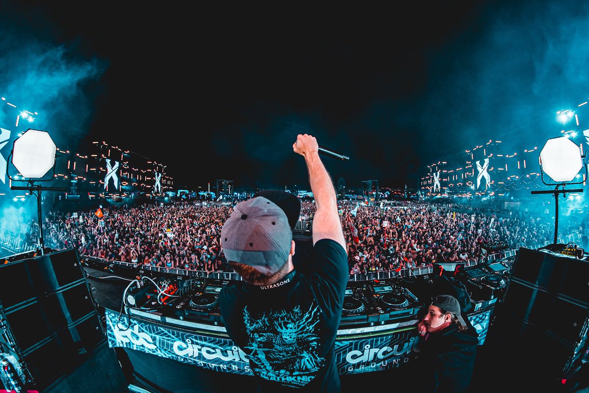 Excision's tweet image. EDC thank you so much for raging with me 2 nights in a row! Loved seeing all the Headbangers come out ✖️