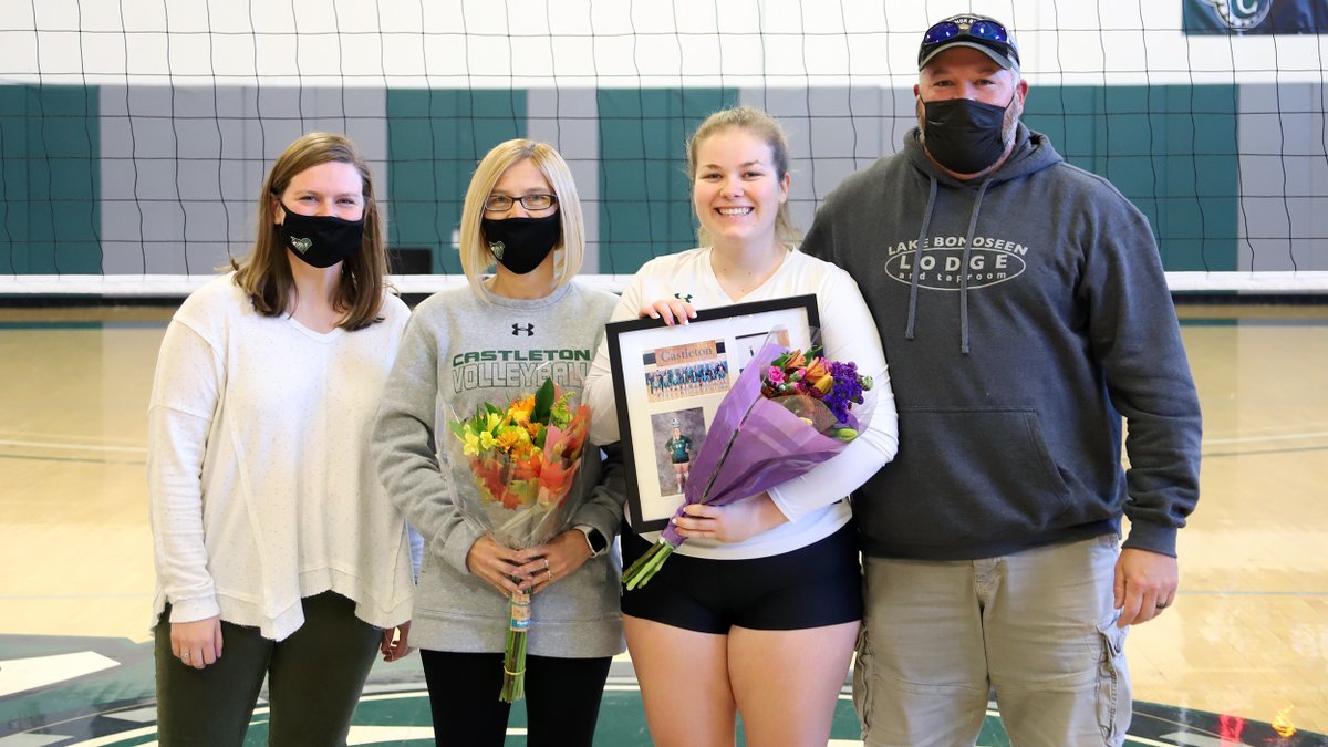CastletonSports's tweet image. The @CastletonVB team downed MCLA in the second match of a tri-match Saturday, winning 3-1 in thrilling fashion! The Spartans honored their four seniors prior to the match with a Senior Day ceremony at Glenbrook Gym.

Read here | castletonsports.com/news/2021/10/2…