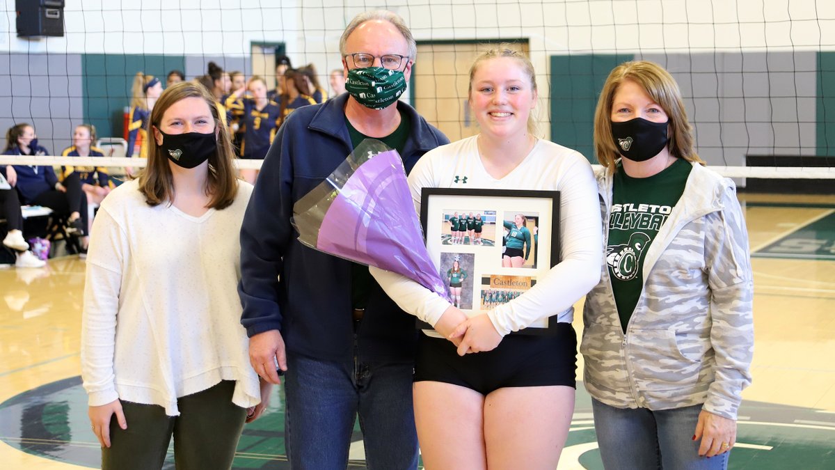 CastletonSports's tweet image. The @CastletonVB team downed MCLA in the second match of a tri-match Saturday, winning 3-1 in thrilling fashion! The Spartans honored their four seniors prior to the match with a Senior Day ceremony at Glenbrook Gym.

Read here | castletonsports.com/news/2021/10/2…