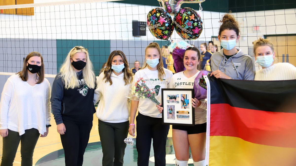 CastletonSports's tweet image. The @CastletonVB team downed MCLA in the second match of a tri-match Saturday, winning 3-1 in thrilling fashion! The Spartans honored their four seniors prior to the match with a Senior Day ceremony at Glenbrook Gym.

Read here | castletonsports.com/news/2021/10/2…