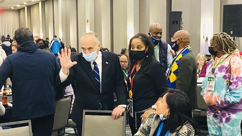 NYSPEF's tweet photo. #PEF Delegates and leaders gather for the President’s reception tonight to wrap up day one one of the #PEFConvention2021 with the special guest speaker @NYSComptroller Thomas DiNapoli. 
#NYFundOurFuture #UnionStrong https://t.co/tUw9g2hqUF