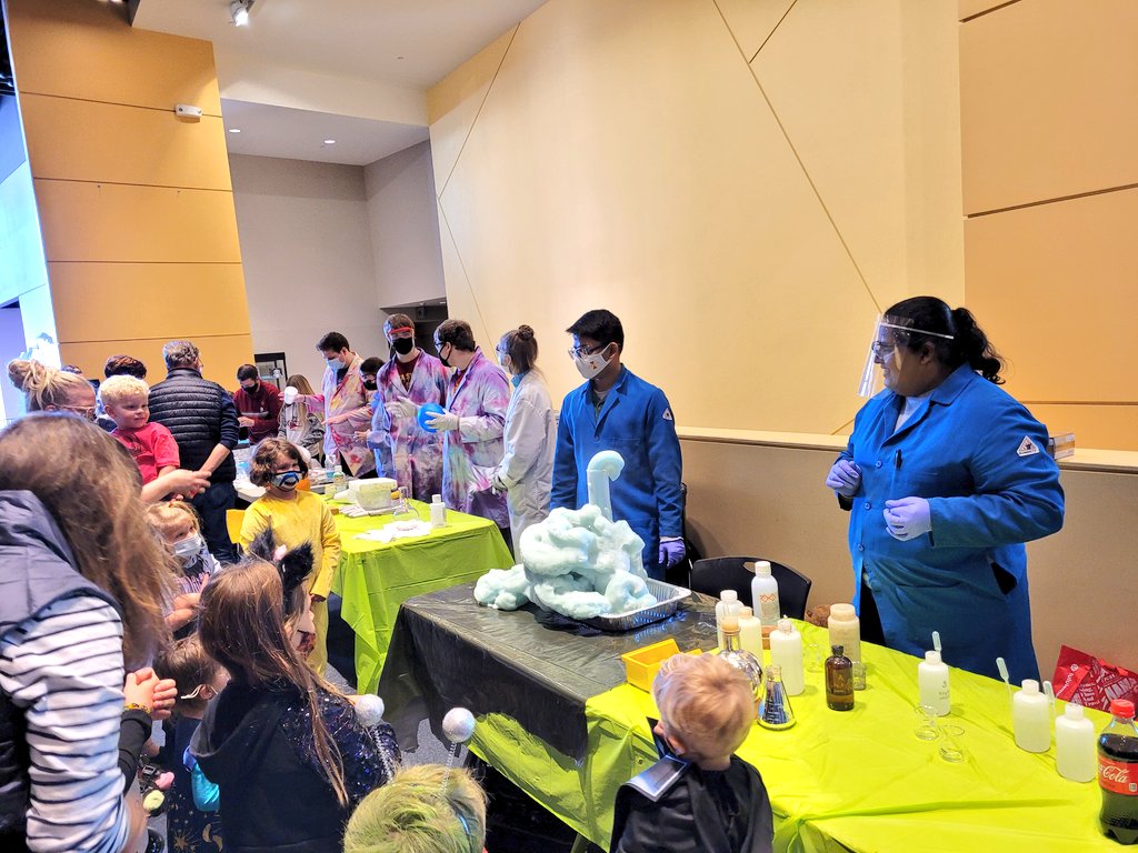 ChemViswanathan's tweet photo. We had a great time at @SCIOWA this weekend for Spooky Science! @KovnirLab @IASTATE_Chem #chemdemo #outreach #PhDlife https://t.co/pj2JxMrsj6