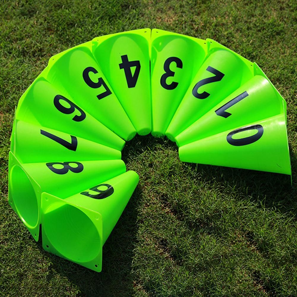 Fore_Sport1's tweet photo. ⚽Football Cones For Improving Agility And Speed Drills⚽ 

☑ 10 for a set, green- orange two colors
☑ Conical &amp; Suitable for training &amp; playing games
☑Convenient and fun to use

#foresport #sportsmagazine #soccerlove 
#football #soccerlife #soccer 
https://t.co/IyRE7JunhH https://t.co/qMsdMYKy3u