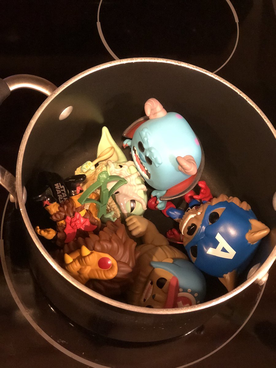 FlipsterGaming1's tweet photo. A nice midnight snack. Just like grandma used to make.

@funko #funko #funkopop #FunkoPhotoADayChallenge #funkophotoaday https://t.co/vPUkNa8Mbl