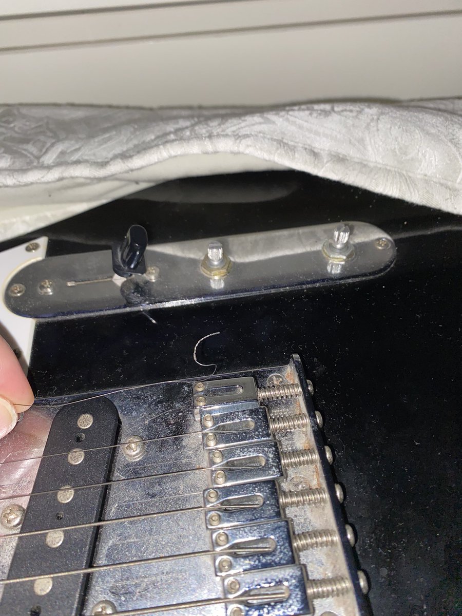kevn84's tweet photo. Broken at the bottom end. Playing too hard for this hour 😬 https://t.co/mXd2shxvU0