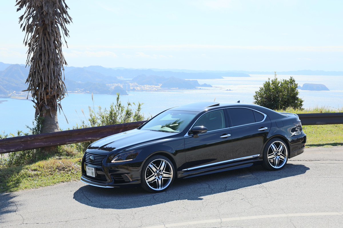 8mDpDH5gPT0l8kA's tweet photo. #鋸山登山自動車道
#千葉フォルニア🌴
#lexusls600h https://t.co/zYaRTiJes0