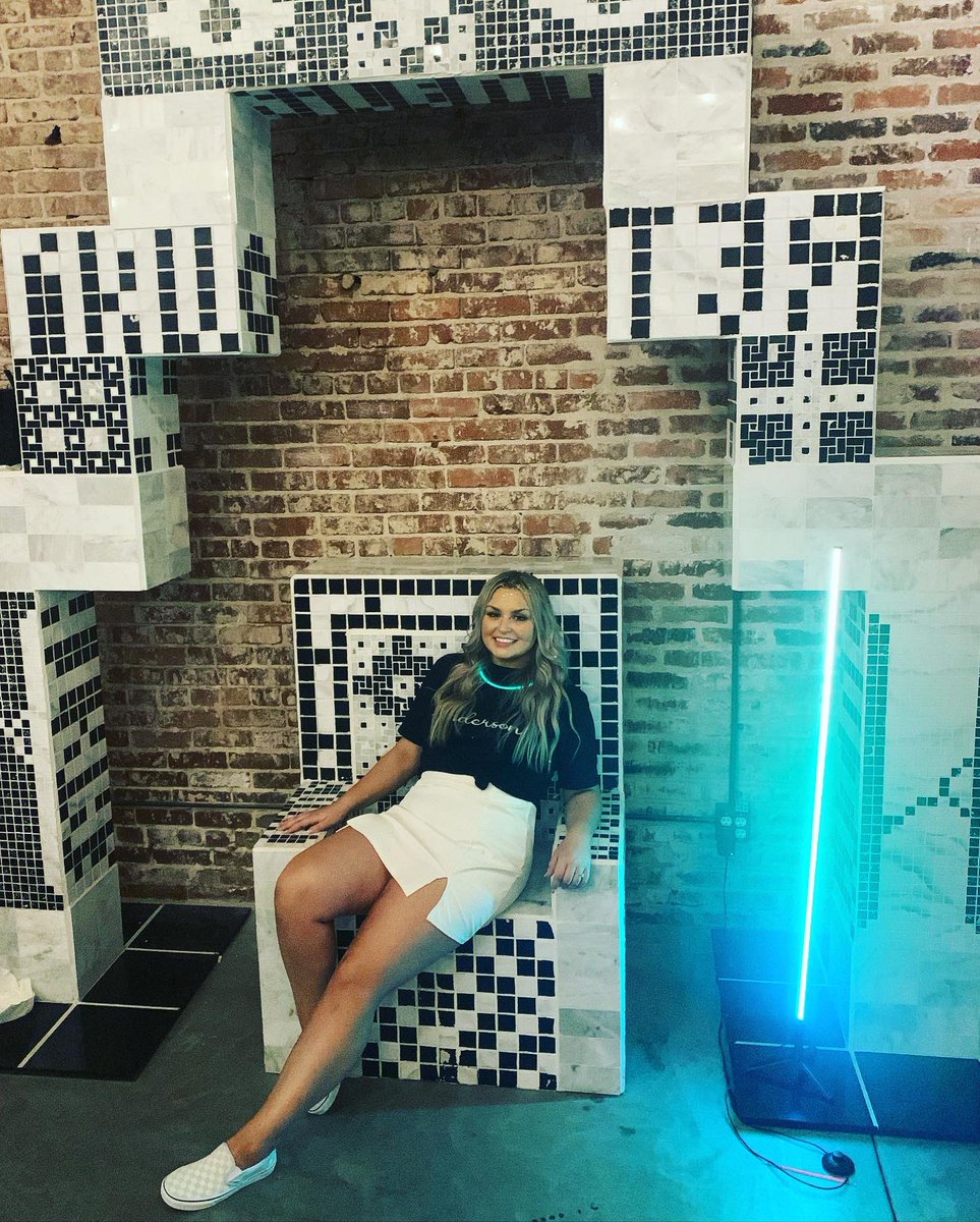 HattieHanna2289's tweet image. Our best friends are married 💙 #Andersons @Anderson13james