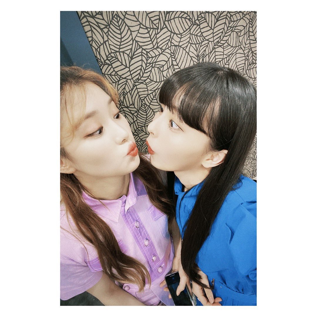 ถิงรินะสองคนนี้เป็นความสัมพันธ์ที่แบบเพื่อนตายเลยอ่ะ ตลอดทั้งรายการตัวติดกันตลอด พร้อมสู้พร้อมไฟท์ไปด้วยกัน ขนาดเรายังคิดถึงเขาเลย แล้วตัวเขาสองคนที่ต้องต่างคนต่างเติบโตในคนละทางจะเป็นยังไงนะ😭