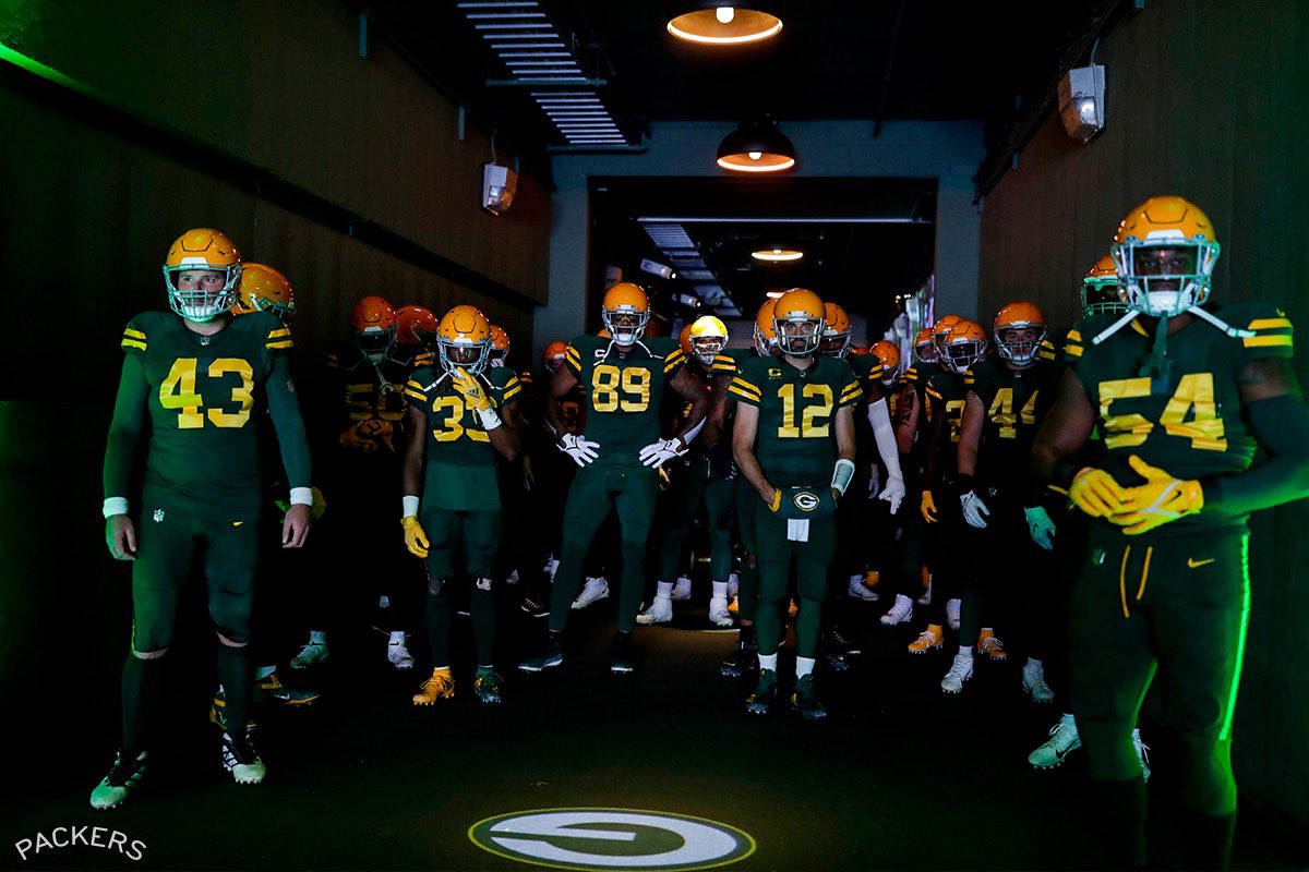 packers's tweet photo. SQUAD‼️

#GoPackGo https://t.co/zV4hsDwiOp