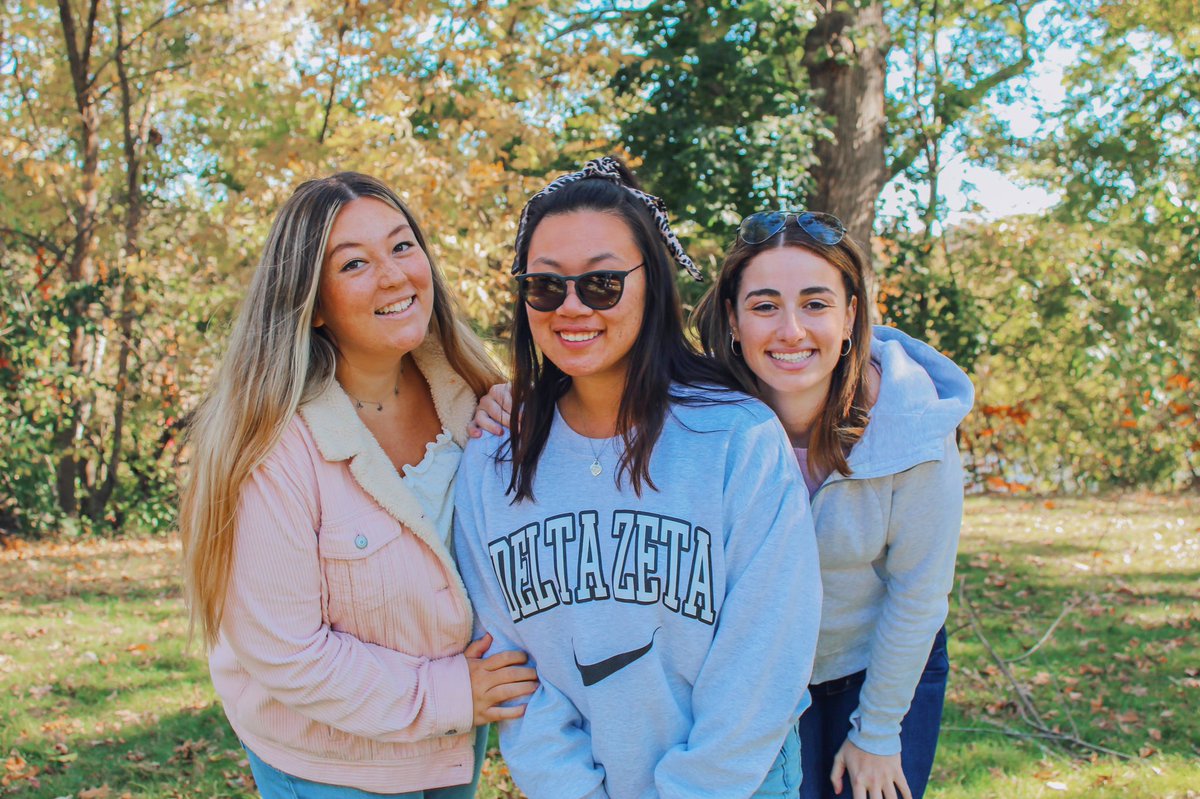 119 years of friendshsip, curiosity, generosity, citizenship, empowerment, and belonging 💖💚 

Today we celebrate our National Founders Day. We could not be prouder to wear our letters and be apart of this organization! #deltazetatruly #piomega <a href="/DeltaZetaNatl/">Delta Zeta Sorority</a>