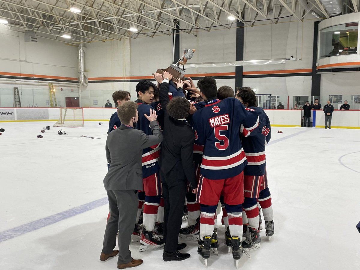 BantamBauer's tweet photo. Congratulations to our U17 Invite champions, @YHA_Lions! https://t.co/c0UJKVmolc