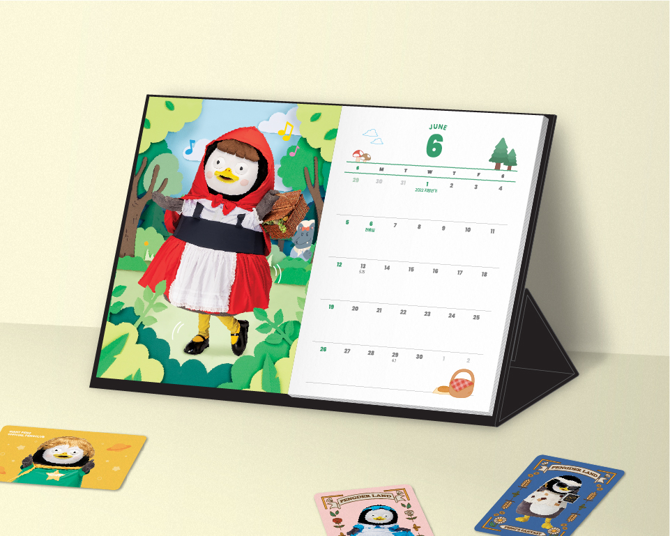 2022년도 펭수와 함께! 
내년을 위해 달려가는 나에게 펭수를 선물하세요.

1년을 함께 할 #펭수시즌그리팅세트
달력, 다이어리, 스티커, 북오르골, 포토카드, 북마크 등
무려 8종을 담았습니다. 

지금 바로 예약 구매하세요! 
bit.ly/3CgEiic