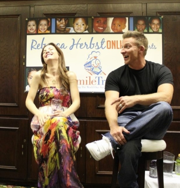 To all my #Liason people. #GH 

I found a really fun FB page you all might enjoy. It's a great time.  

facebook.com/groups/9834994…