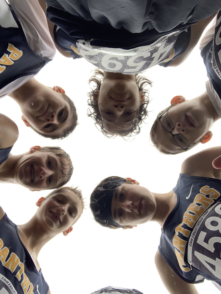 XCMalyTrack's tweet photo. The season officially ended today at the State meet. 🙌🏽 https://t.co/pKpj9sMdI0