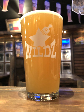 WildzOzaku's tweet photo. 本日は、18:00~24:00で営業
ブログアップ『志賀高原ビール 無我霧中 ★ 樽生』
https://t.co/rdof4dgPMq
#志賀高原ビール
#ShigaKogenBeer
#無我霧中
#Mugamuchu
#HazyIPA
#NewEnglandStyleIPA
#玉村本店
#長野ビール
#クラフトビール
#CraftBeer
#BeerBar
#BeerBarWILDZ
#WILDZ
#小作駅
#羽村市 https://t.co/CaxAzHT6gA