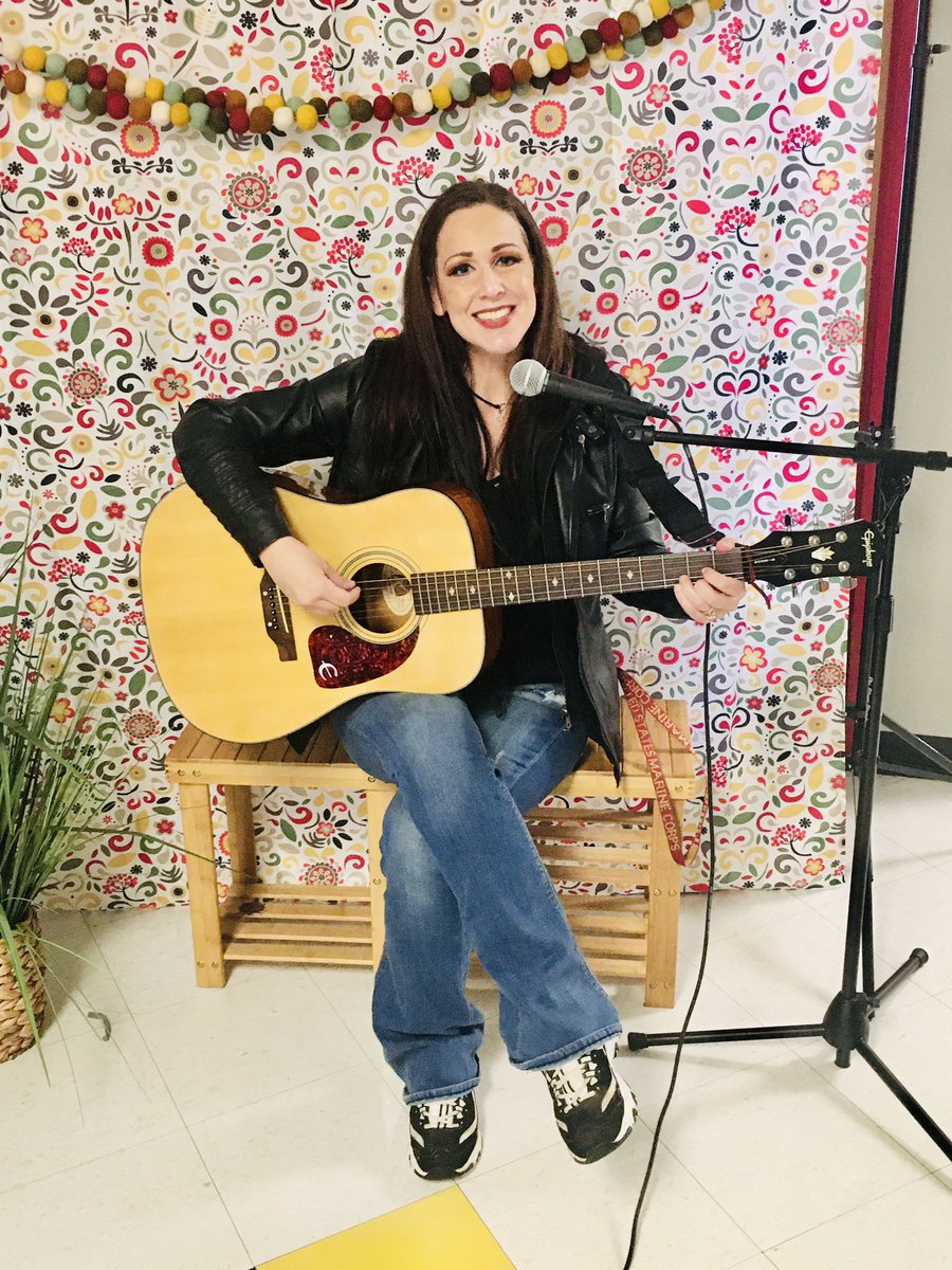 CAPBecca23's tweet photo. 🍁Fall festivals continue!🍁 https://t.co/ELC2RjccBJ