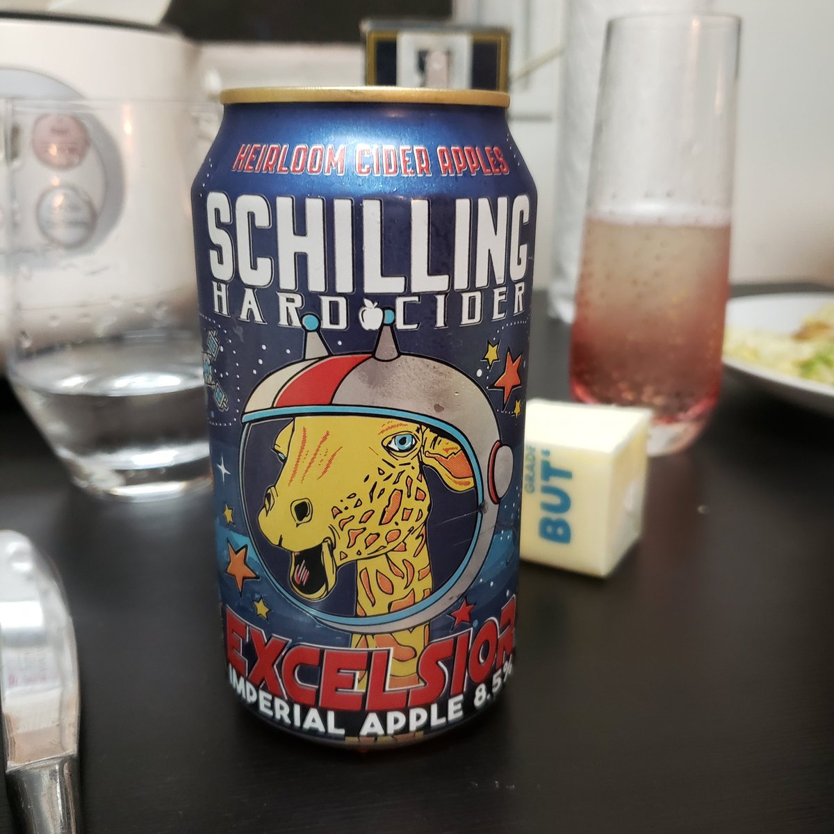 chadsmart's tweet photo. Doing my best @kevinhunsperger. Drinking an #excellsior cider. https://t.co/xgwYZ1UQVi