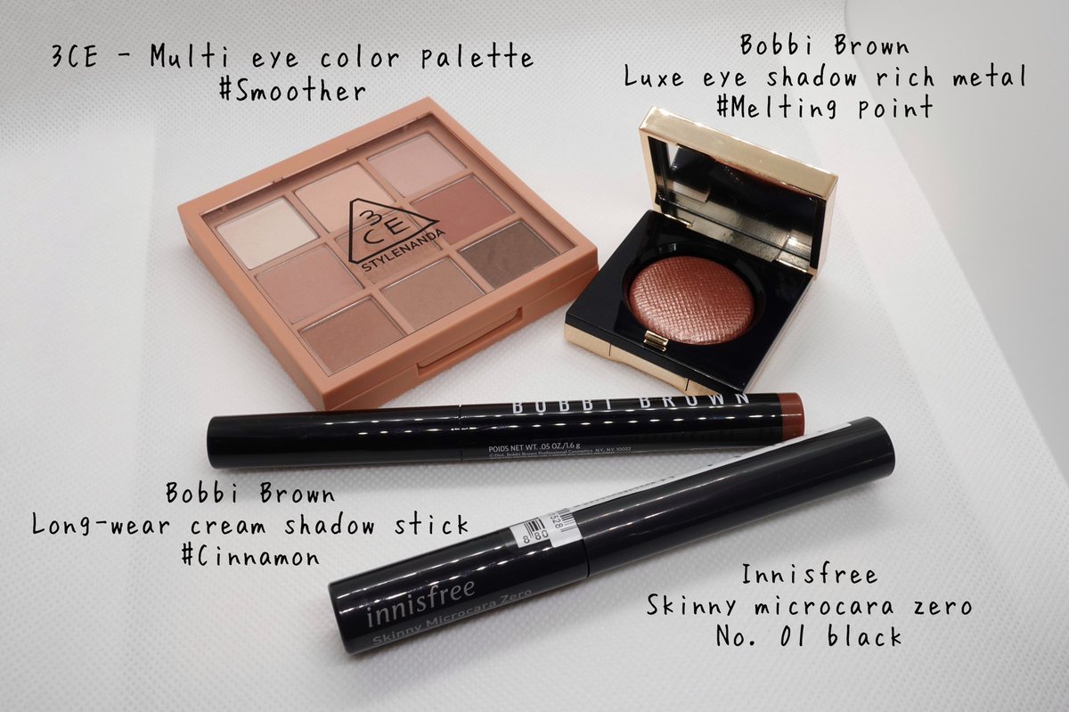 poompoomreview's tweet photo. ในส่วนของ Eye makeup

Step 1: ลง #Bobbibrown สี #Cinnamon ทั่วเปลือกตา ลงเป็นอายเบสไปเลยค่ะ

Step 2: ตามด้วย Bobbi Brown - Melting point ที่กลางเปลือกตา ให้วิงค์ตาแตกกันไปเลยจ้า ใครเป็นสายต��วาวต้องไปลองง ✨✨

(มีต่อ) https://t.co/ApkxTsJb5s