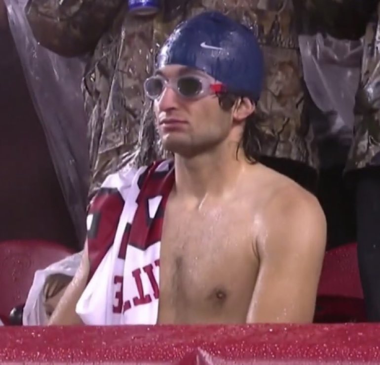 barstoolsports's tweet photo. This guy rules https://t.co/UiBYffeRpq