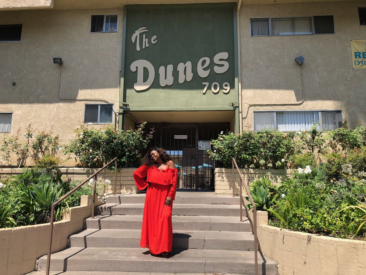 I miss LA. Also this apartment building is like a landmark in Black History now 💪🏾 #Insecure