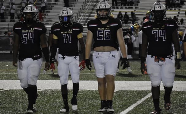 bboyd1997's tweet photo. Senior Night! So proud of you @BriceBoyd_56 #footballmom https://t.co/BaqemaURxh