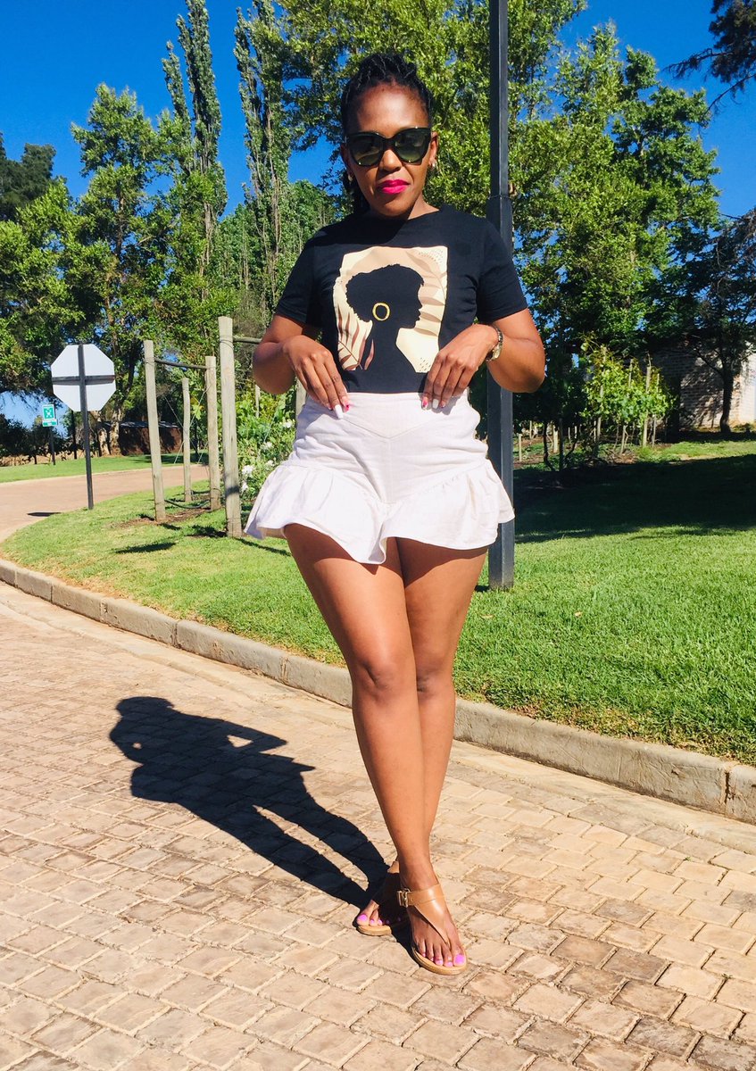 Nobynice's tweet photo. Dumelang 🤘🏽 https://t.co/oMfApW8w3o