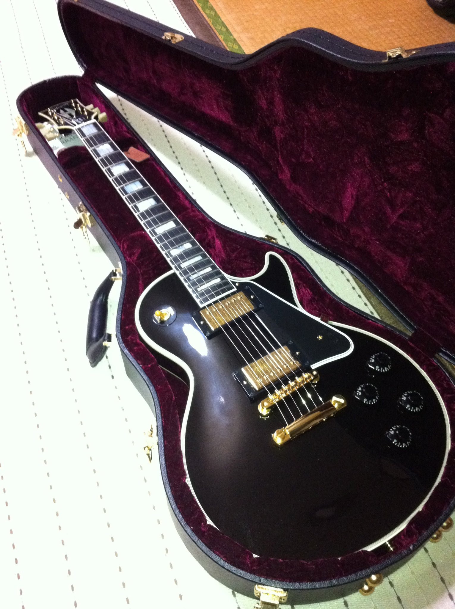 Ki Aki 俺のギターかっこいいだろ選手権 1958年 Gibson Les Paul Black Beauty Gibson Lespaul Customshop Guitar ギター Punk Rock T Co 9i1kgkzaoz Twitter