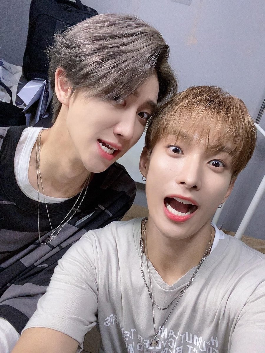 dokyeomloops's tweet photo. #도겸 weverse

Music video with Myungho😏 https://t.co/T3JXJDqAwB