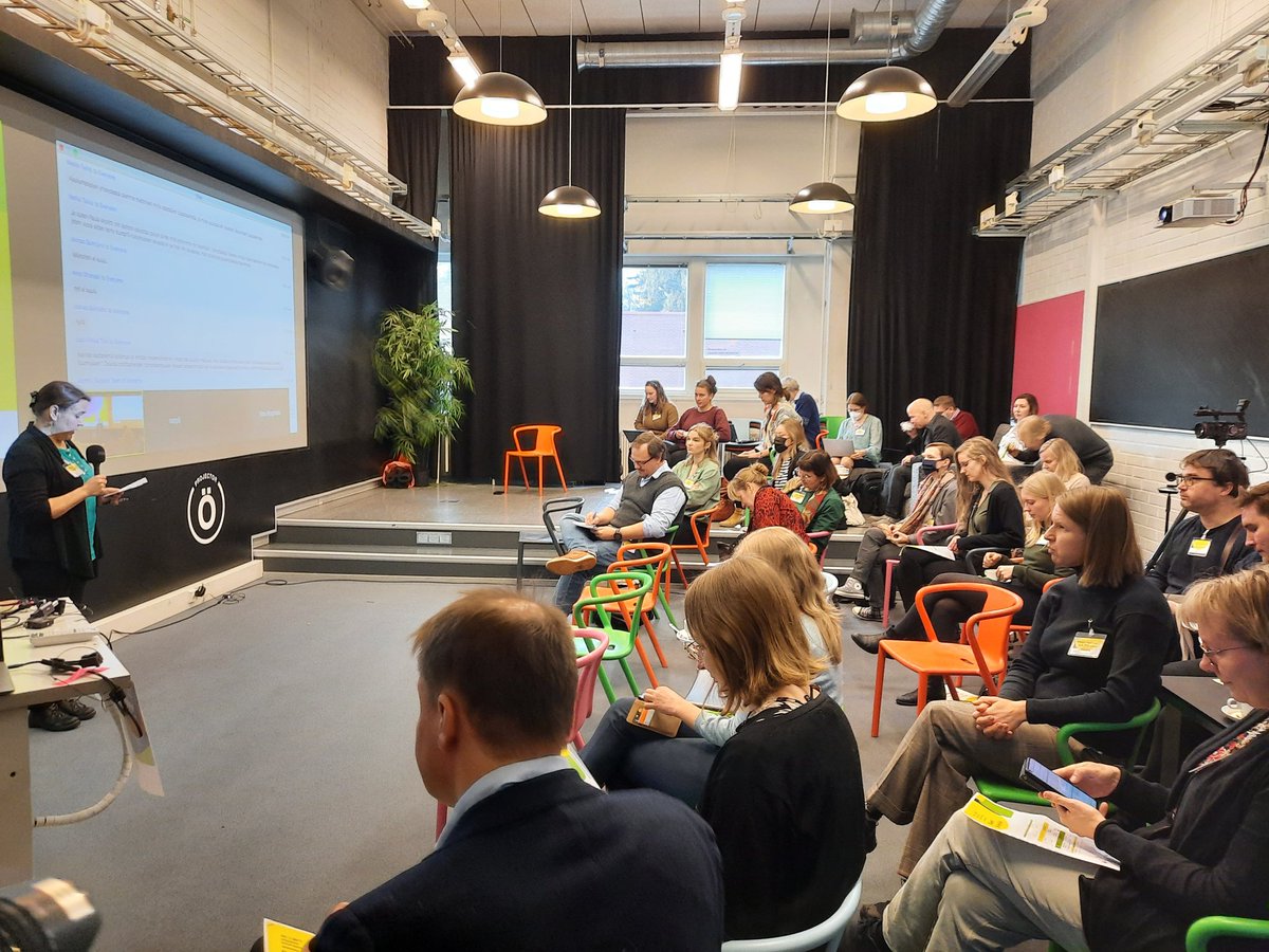 DecarbonHome's tweet photo. Tänään hybriditapahtumassa "Ilmastoviisaiden valintojen yhteiskunta" pureudutaan mm ilmastotoimien oikeudenmukaisuuteen. @Akatemia_STN #DecarbonHome @ClimateNudgeSTN @2035legitimacy #CoCarbon https://t.co/Wxvd0m36CI