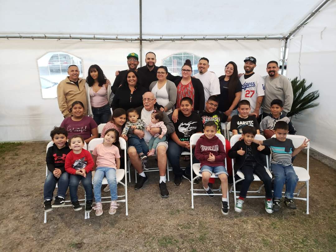 NestoGOfficial's tweet photo. Love my family
#Guzmanfamily https://t.co/5Umkf9roZO