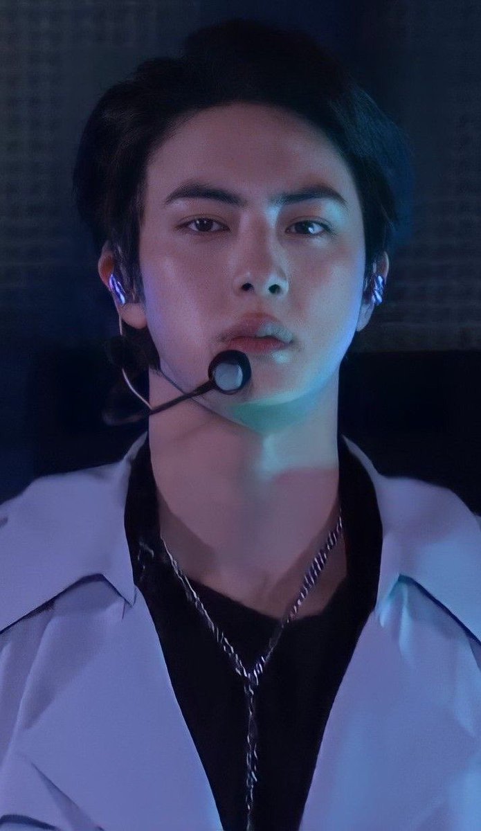 etherealjin7's tweet image. the grip this seokjin had on me yesterday was insane.